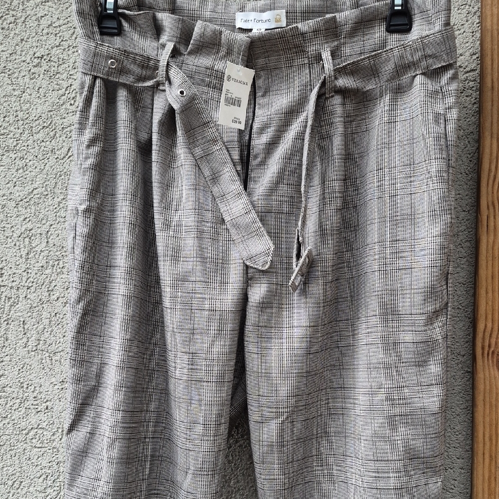 Versona Gray Plaid Straight Leg Pants
